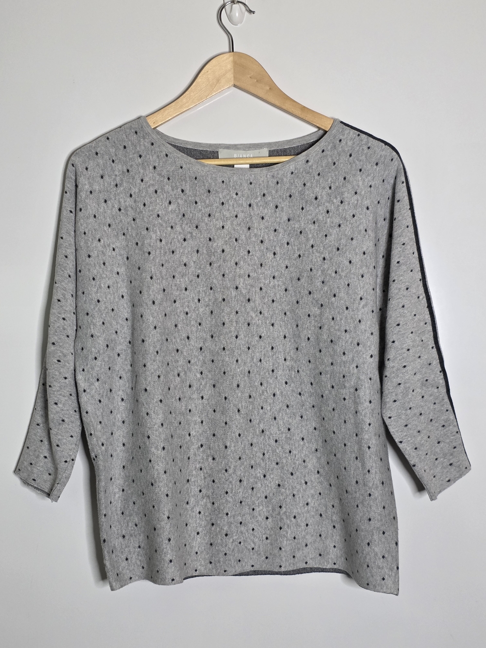 Bianca women's Grey Knit polka do stretchy fleece shirt Size 10 Great Condition